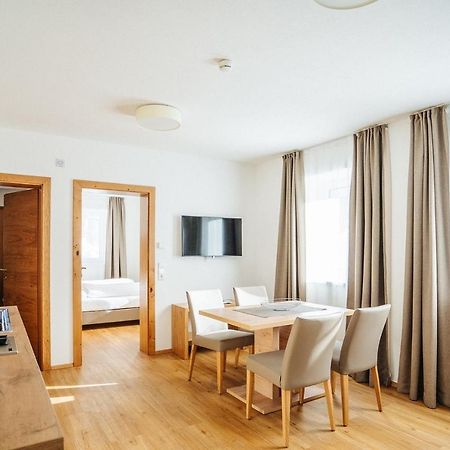 Apartmenthaus Strasswirt De Luxe Tröpolach Eksteriør bilde