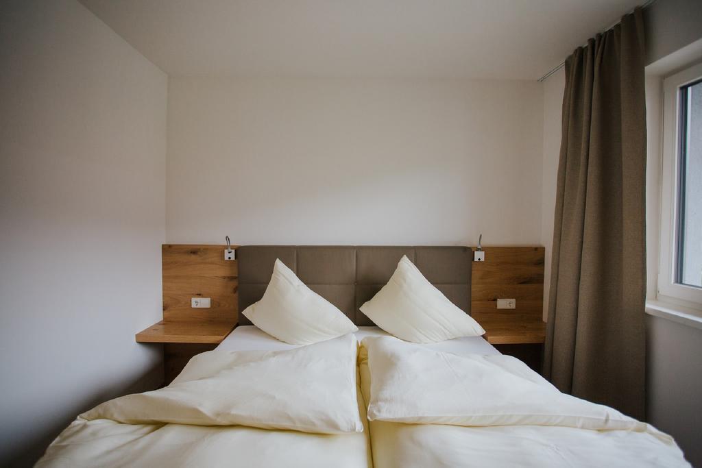 Apartmenthaus Strasswirt De Luxe Tröpolach Eksteriør bilde