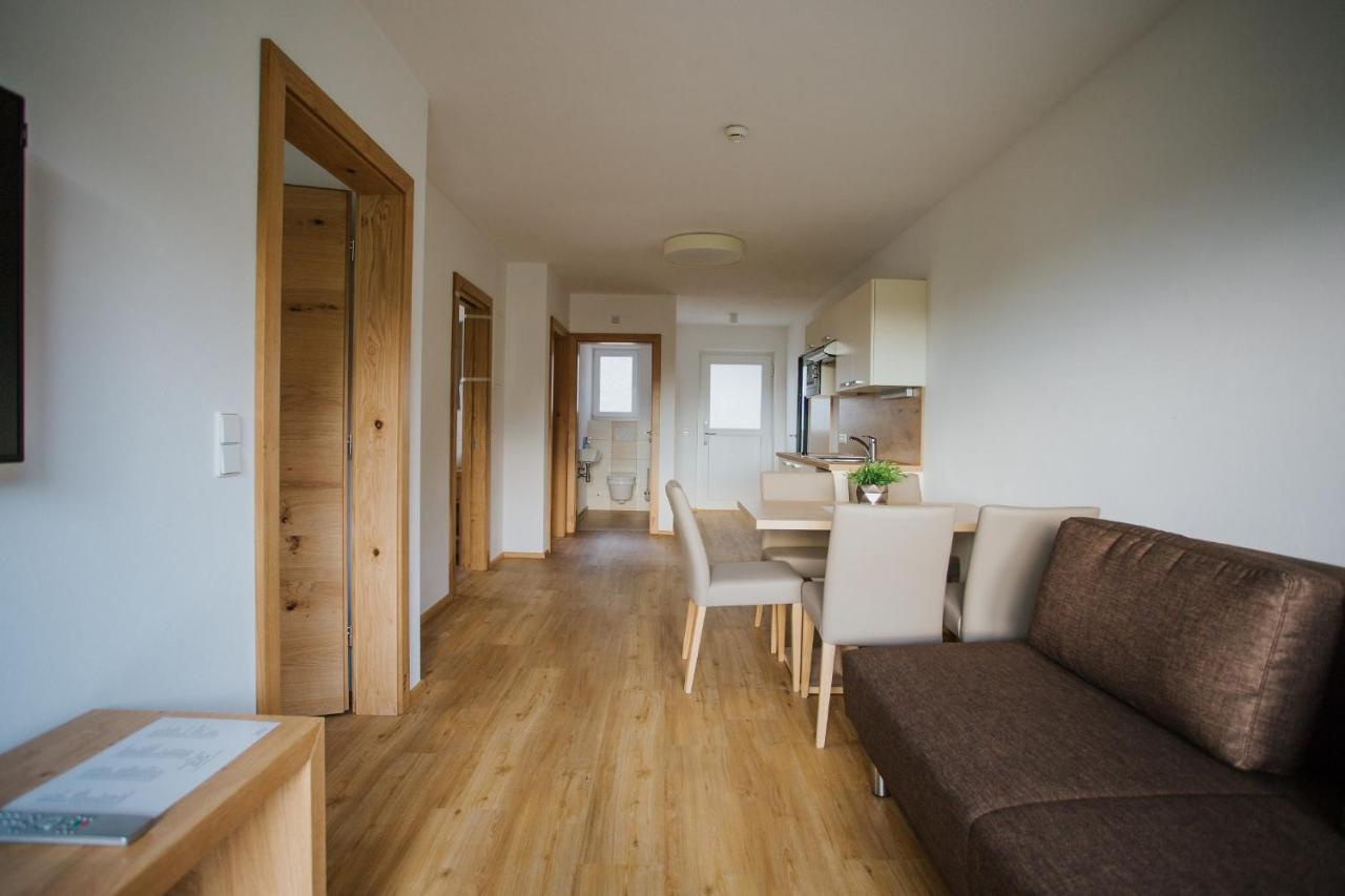 Apartmenthaus Strasswirt De Luxe Tröpolach Eksteriør bilde