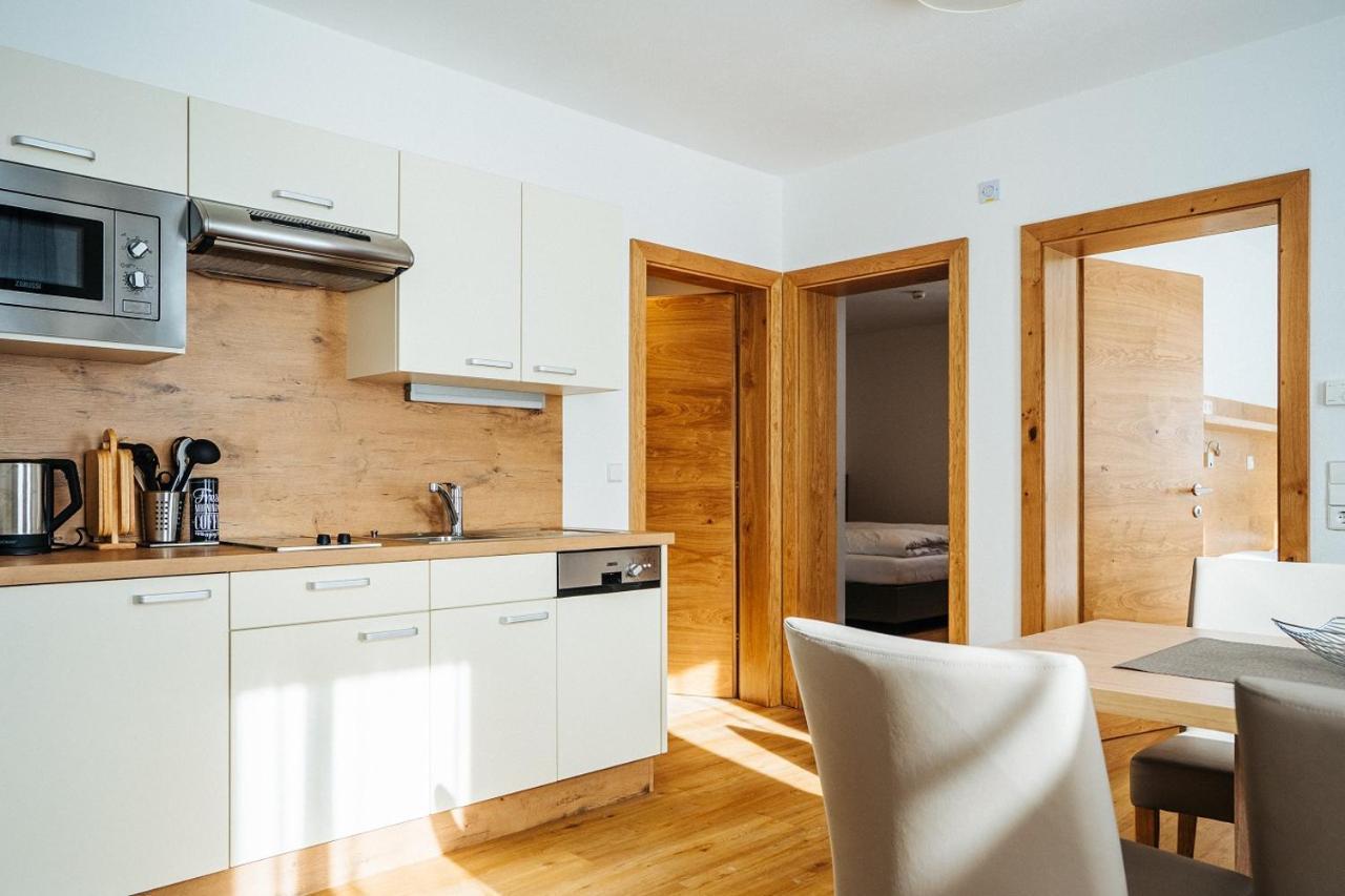 Apartmenthaus Strasswirt De Luxe Tröpolach Eksteriør bilde